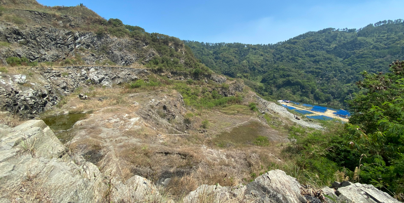 Lokasi tambang di Gunung Karang. 